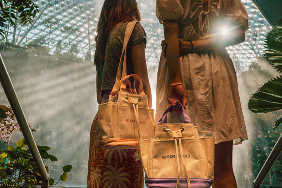 Bimba Y Lola Plaited Crossbody Bag, Women's Fashion, Bags & Wallets, Cross-body  Bags on Carousell