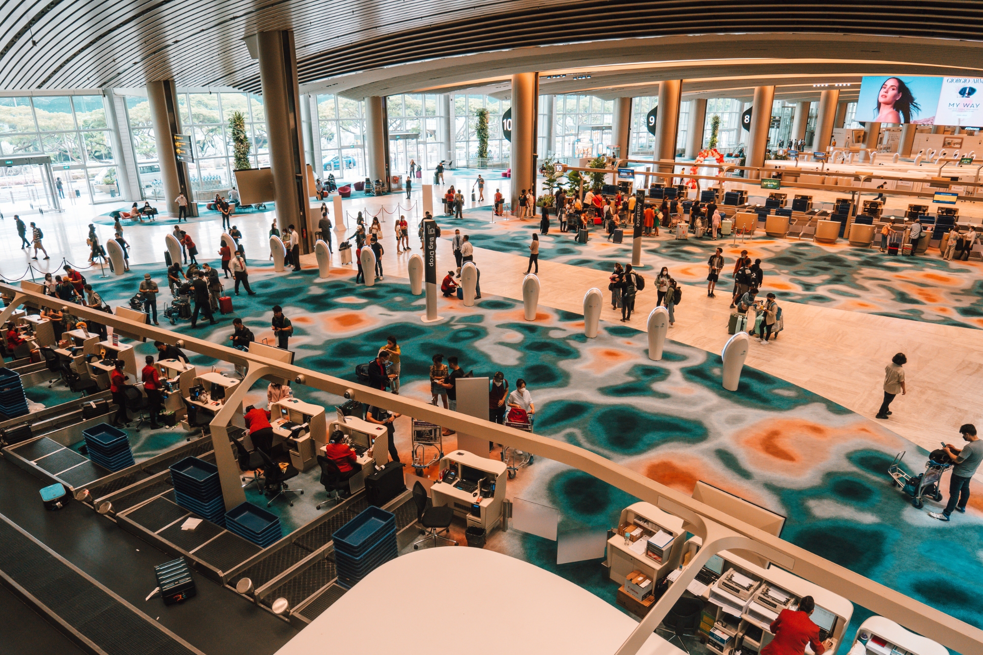 changi airport terminal 2 departure hall