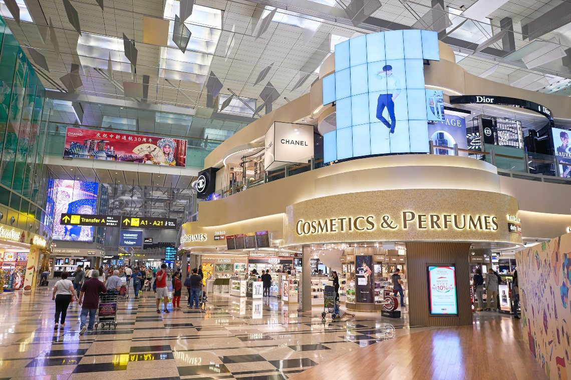 singapore changi airport's the shilla duty free