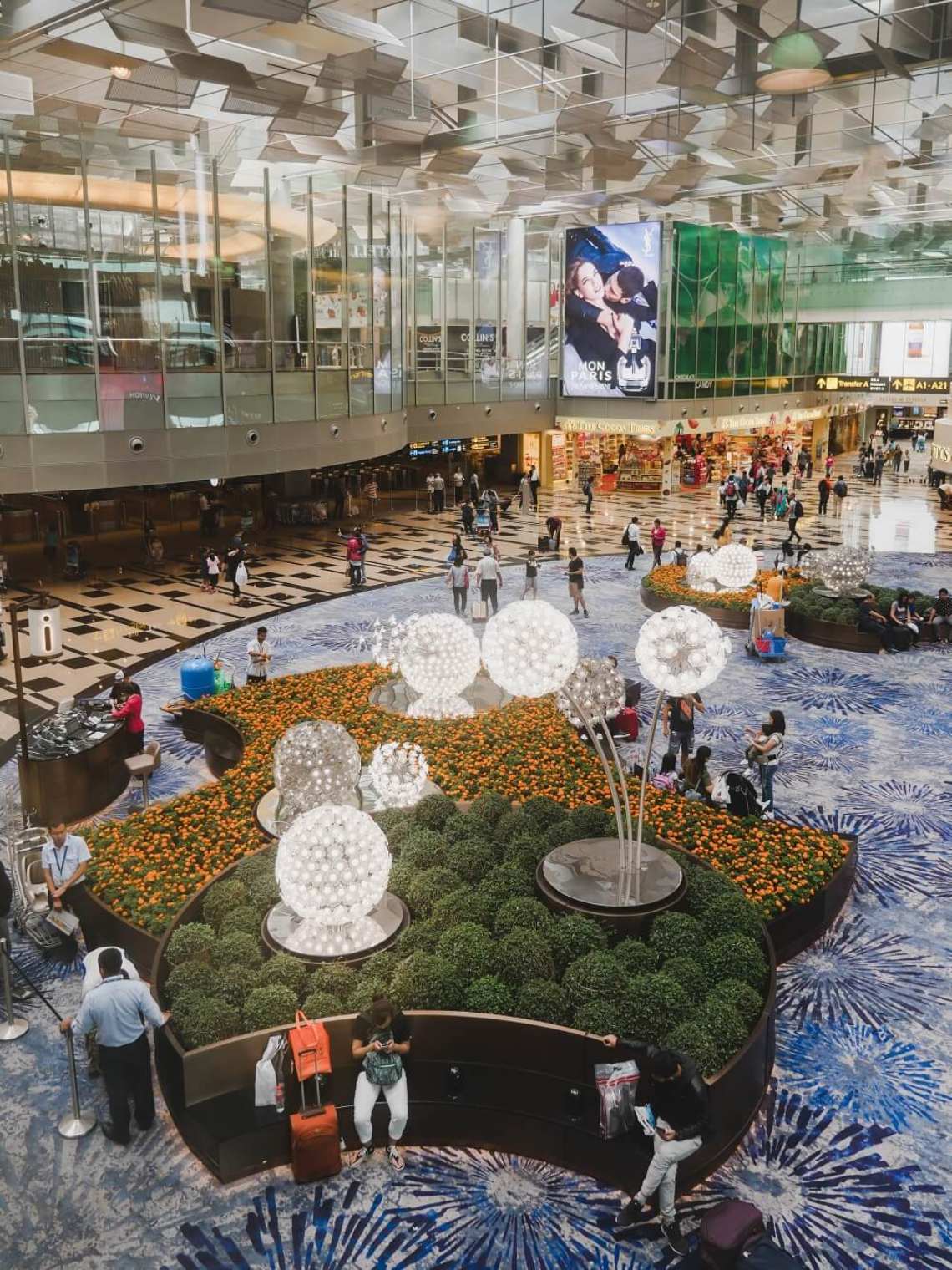 crystal garden changi airport terminal 3