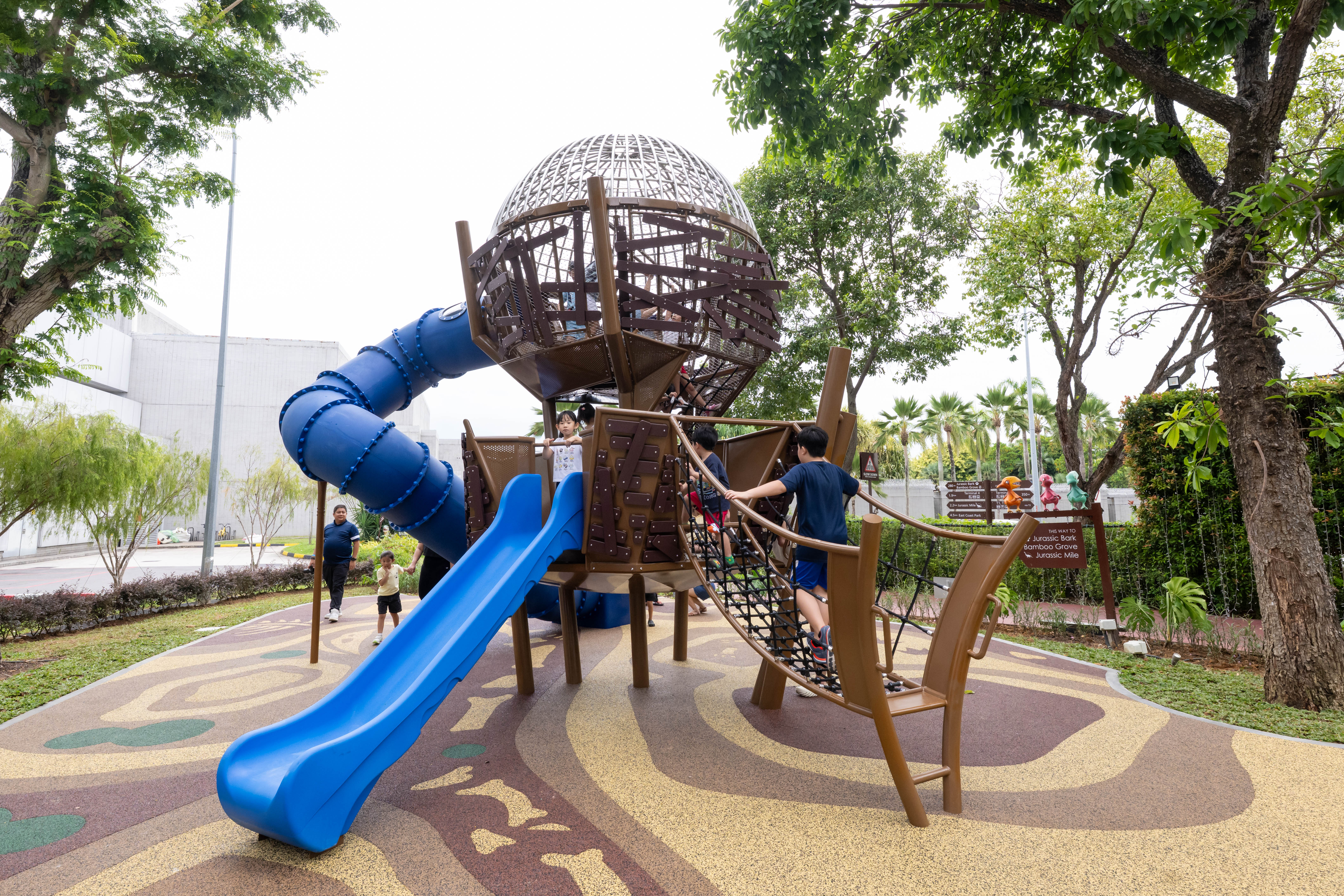 hub and spoke playground